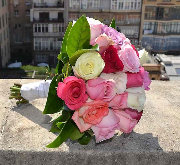 bouquet-mariee-roses-pastel